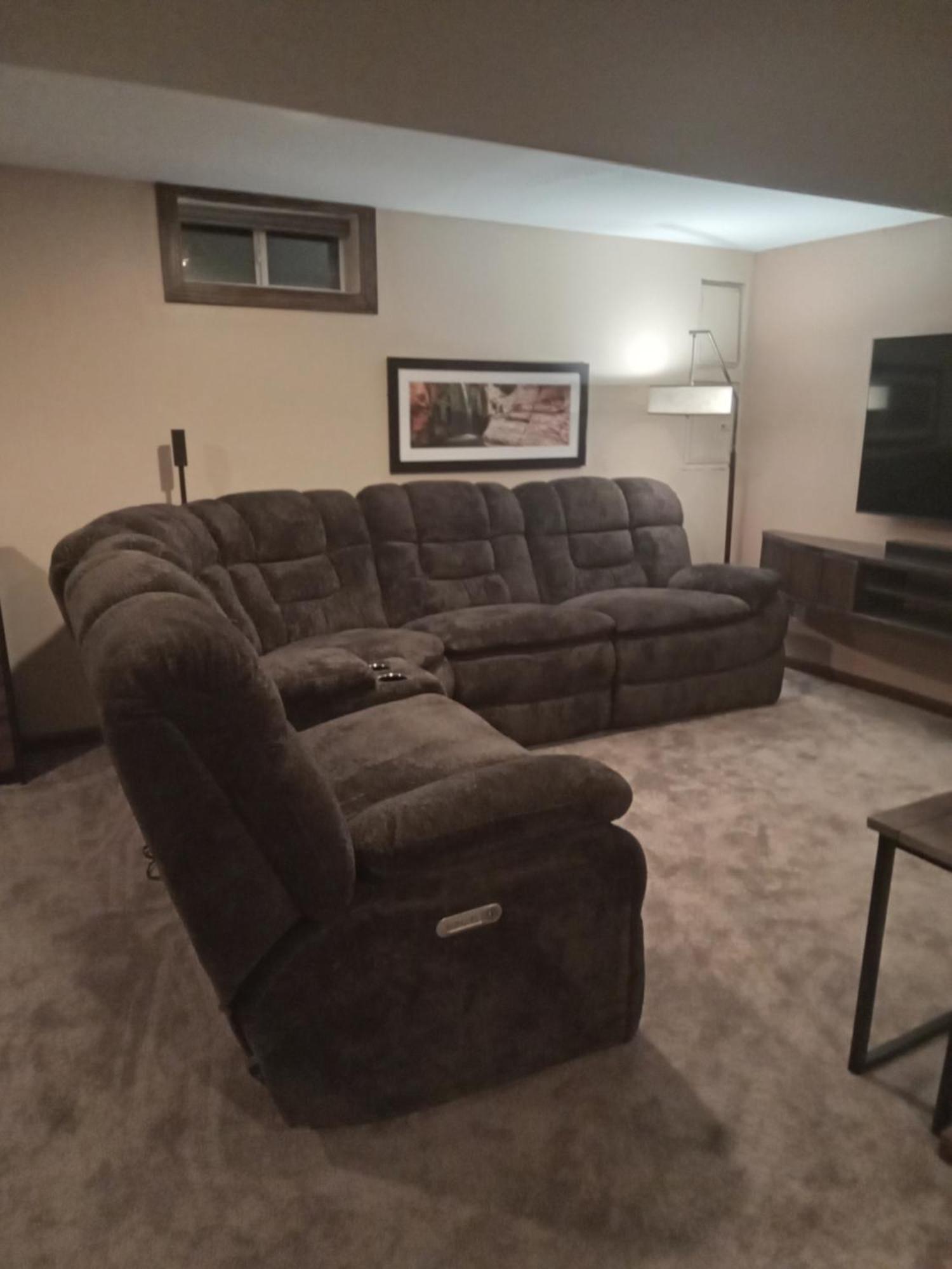Apartment Super With Sauna, Pool Table And Arcade Game Lansing